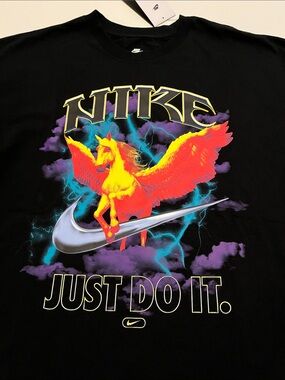 Nike Pegasus  T Shirt Men's M Baggy Oversized Flying Horse Tee Black NWT $50